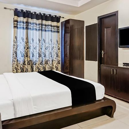דלהי Capital O Hotel Jeyan Inn Near Gurudwara Shri Bangla Sahib מראה חיצוני תמונה