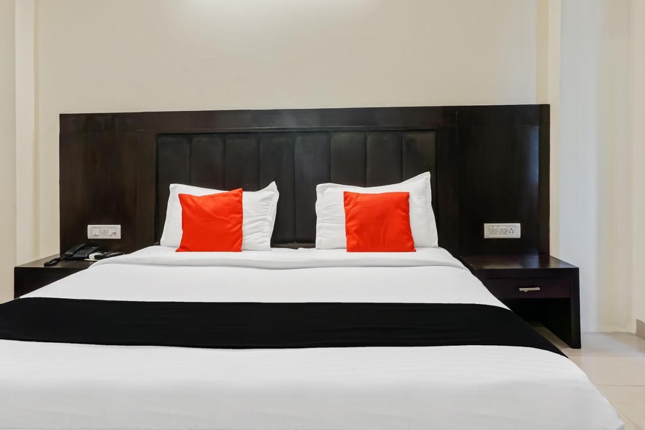 דלהי Capital O Hotel Jeyan Inn Near Gurudwara Shri Bangla Sahib מראה חיצוני תמונה