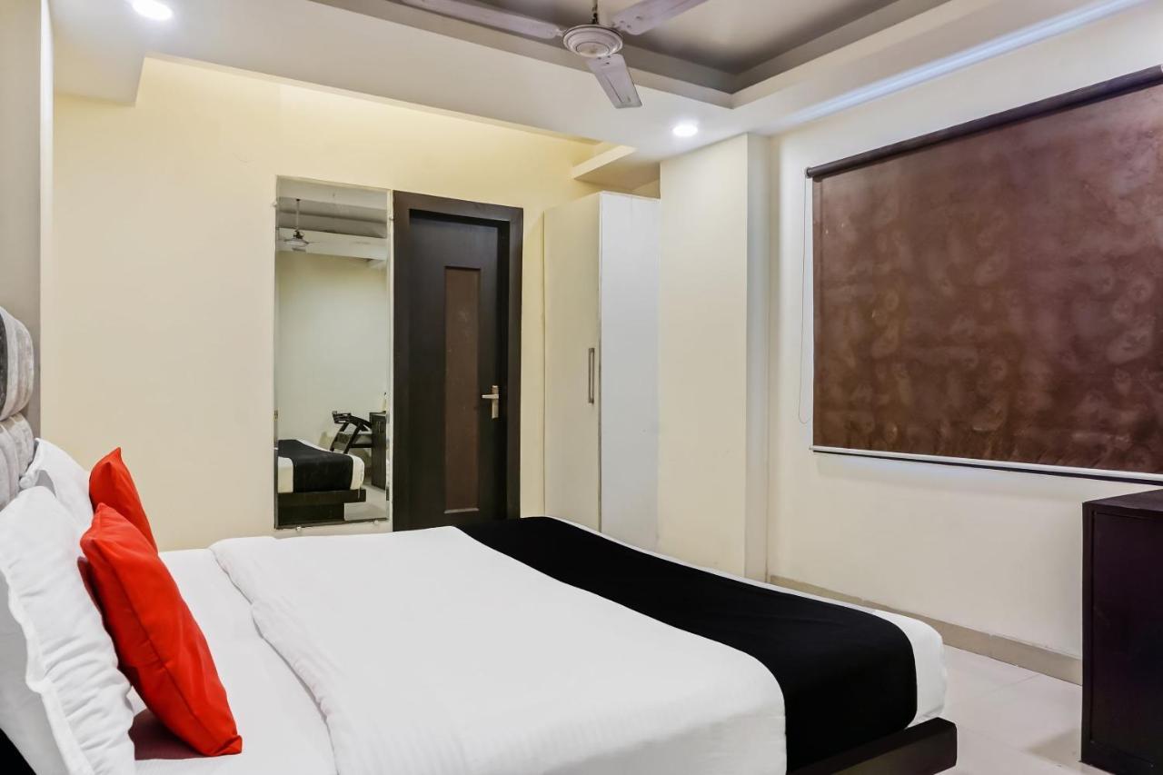 דלהי Capital O Hotel Jeyan Inn Near Gurudwara Shri Bangla Sahib מראה חיצוני תמונה