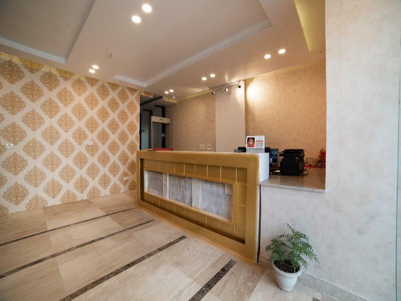 דלהי Capital O Hotel Jeyan Inn Near Gurudwara Shri Bangla Sahib מראה חיצוני תמונה