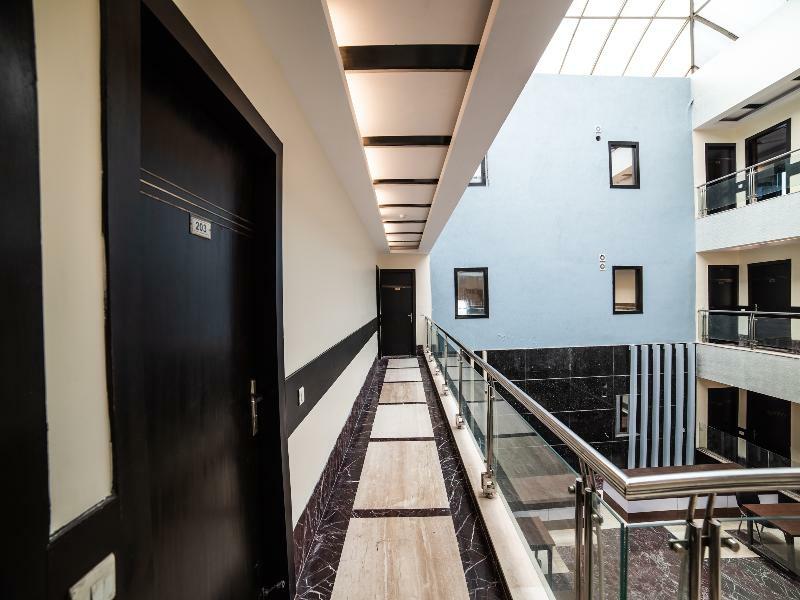 דלהי Capital O Hotel Jeyan Inn Near Gurudwara Shri Bangla Sahib מראה חיצוני תמונה