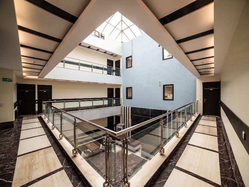 דלהי Capital O Hotel Jeyan Inn Near Gurudwara Shri Bangla Sahib מראה חיצוני תמונה
