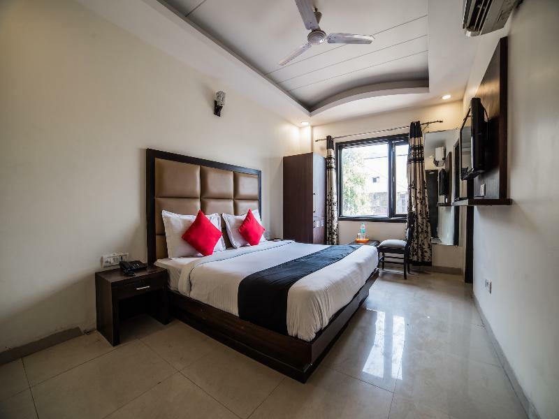 דלהי Capital O Hotel Jeyan Inn Near Gurudwara Shri Bangla Sahib מראה חיצוני תמונה