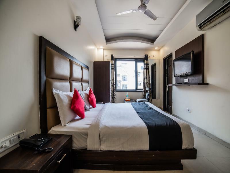 דלהי Capital O Hotel Jeyan Inn Near Gurudwara Shri Bangla Sahib מראה חיצוני תמונה